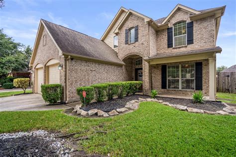 humble tx waterfront homes|Waterfront Humble, TX Homes and Houses for Sale